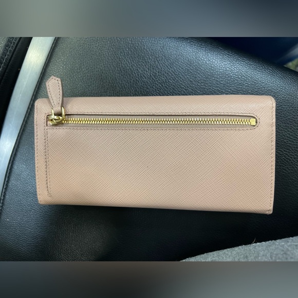 Prada Saffiano Wallet - Picture 2 of 5